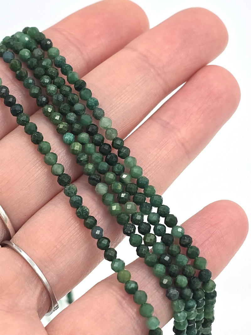 1 strand x 3mm Faceted Round Emerald Gemstone Beads (4146)