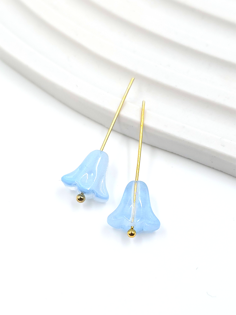 10 x Bell Shaped Blue Glass Flower Beads, 10x10mm