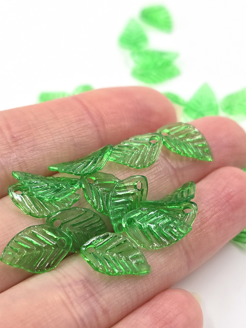 50 x Small Transparent Green Acrylic Leaf Beads, 13.5x9mm