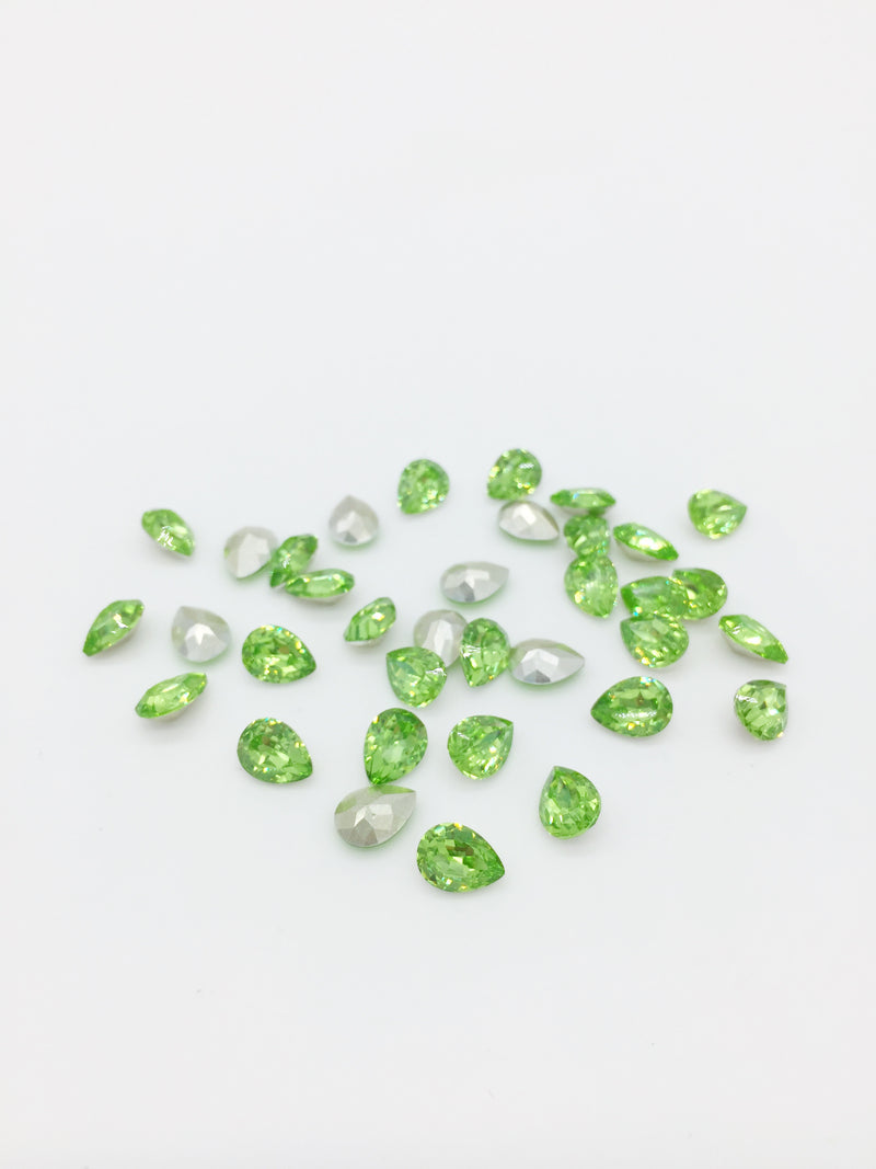 36 x 6x8mm Light Green Teardrop Rhinestones, Foiled Back (4090)