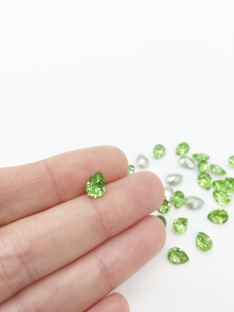 36 x 6x8mm Light Green Teardrop Rhinestones, Foiled Back (4090)