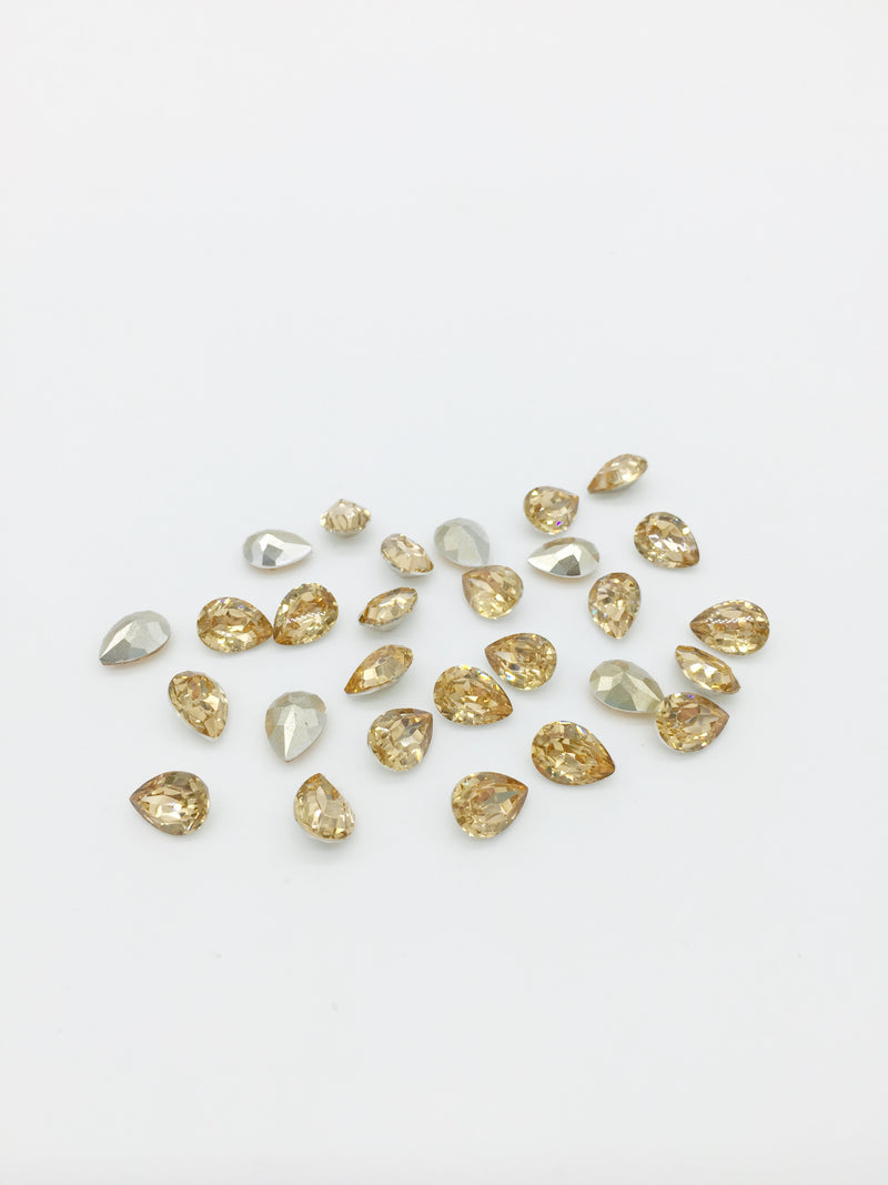 36 x 6x8mm Silk Colour Teardrop Rhinestones, Foiled Back (4092)