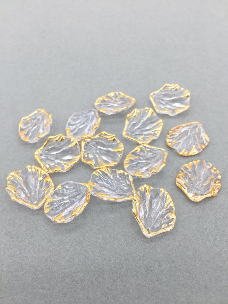 40 x Transparent Gold Lined Flower Petal Beads, 20x18mm (3018)