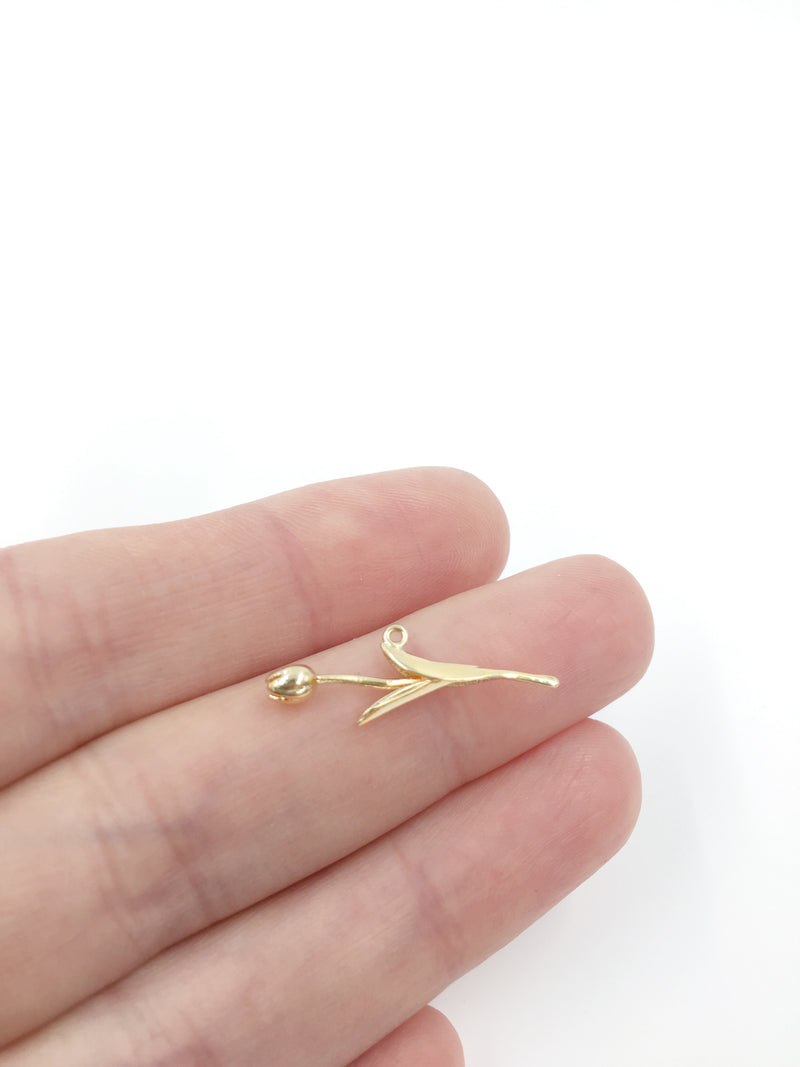 1 x 18K Gold Plated Dainty Tulip Pendant, 24x9mm