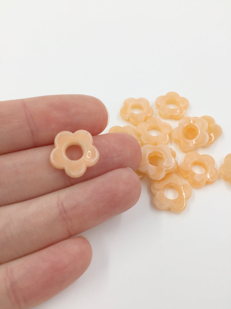 10 x Peach Blush Marble Effect Resin Flower Beads, 15mm (2923)