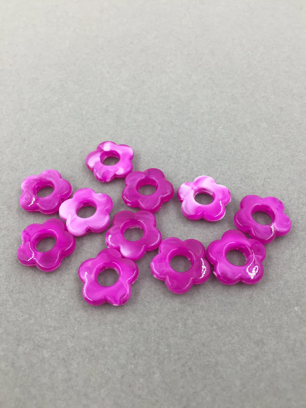 10 x Bright Purple Marble Effect Resin Flower Beads, 15mm (2918)