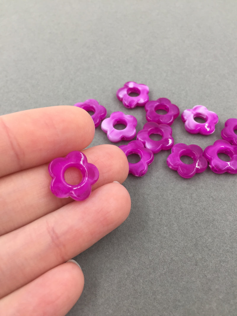 10 x Bright Purple Marble Effect Resin Flower Beads, 15mm (2918)