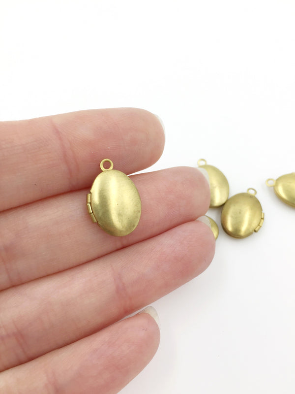 5 x Tiny Brass Oval Locket Pendants Blanks, 16x11mm