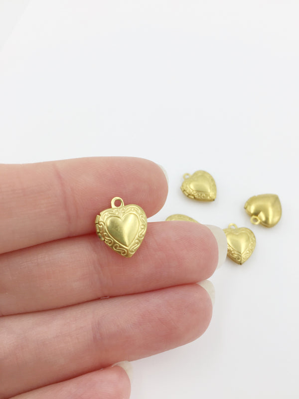 5 x Tiny Vintage Heart Locket Pendants with Embossed Pattern, 12x10mm