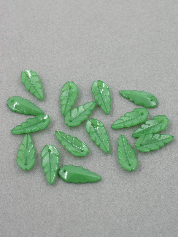 40 x Green Jade Imitation Leaf Beads, 24x11mm Lucite Leaf Charms (3188)