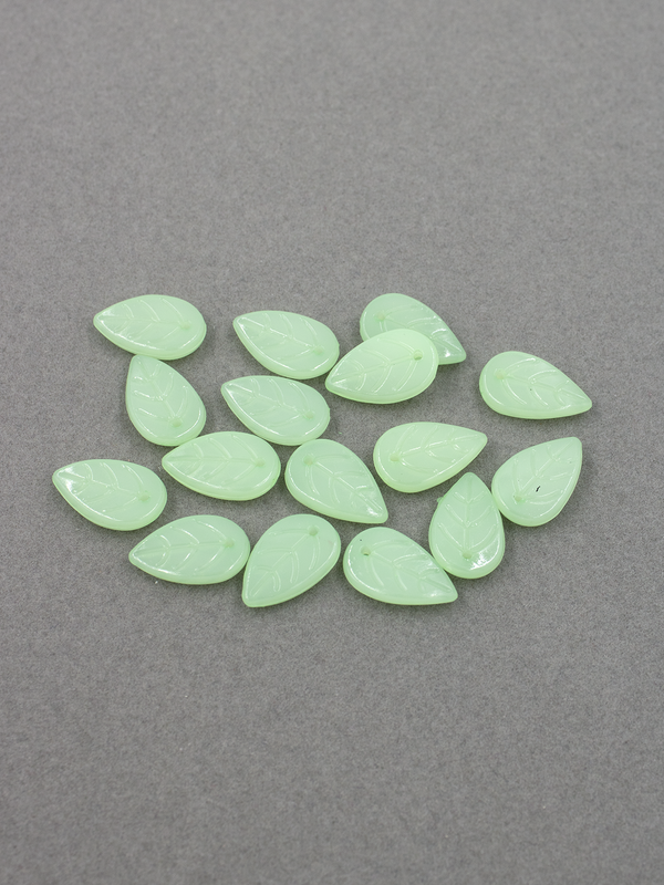 40 x Light Green Jade Imitation Leaf Beads, 18x12mm Lucite Leaf Charms (3187)