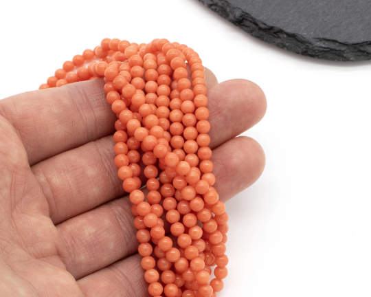 1 strand x 4mm Round Drilled Natural Coral Beads (3727)