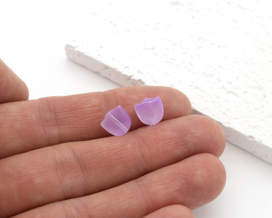 10 x Tulip Shaped Purple Glass Beads, 9x9mm