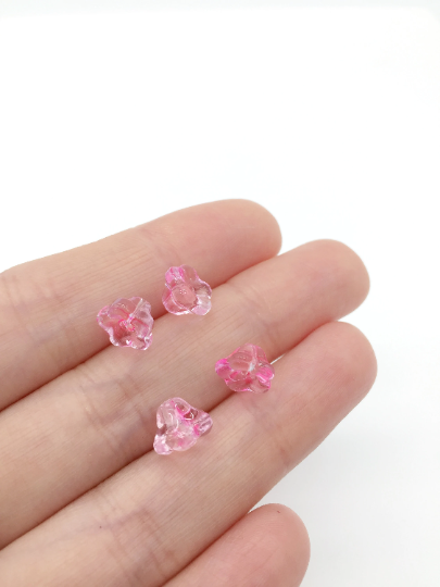 20 x Tiny Pink Glass Trumpet Flower Beads, 8.5x5.5mm (3750)