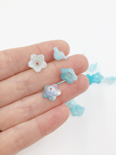 20 x AB Gradient Blue Acrylic Trumpet Flower Beads, 13mm