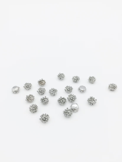 10 x Silver Flower Stamen Cabochons, 6mm (3804)