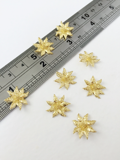 2 x Raw Brass Poinsettia Flower Charms, 15x13.5mm (0170)