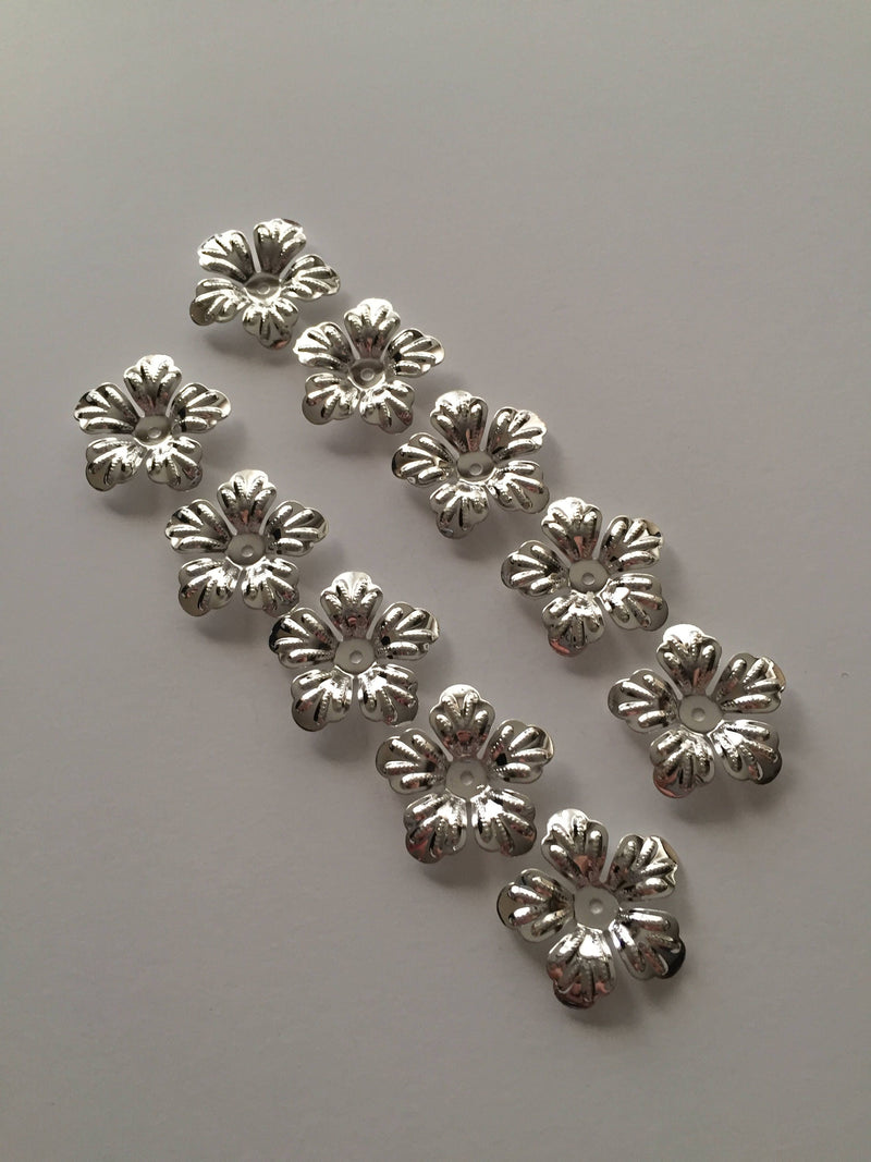 10 x Silver Plated Brass Flower Bead Caps, 21mm (D1)