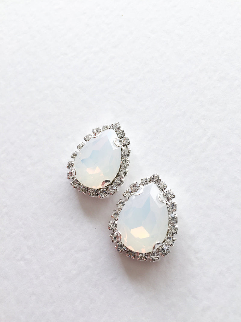 2 x 13x18mm Silver Plated Pear Shaped White Opal Rhinestones, Sew-on