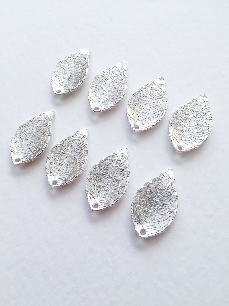 8 x Bright Silver Plated Textured Leaf Charms, 25x13mm (0697)