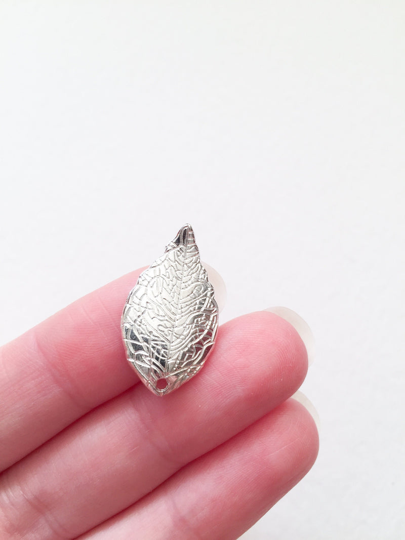 8 x Bright Silver Plated Textured Leaf Charms, 25x13mm (0697)