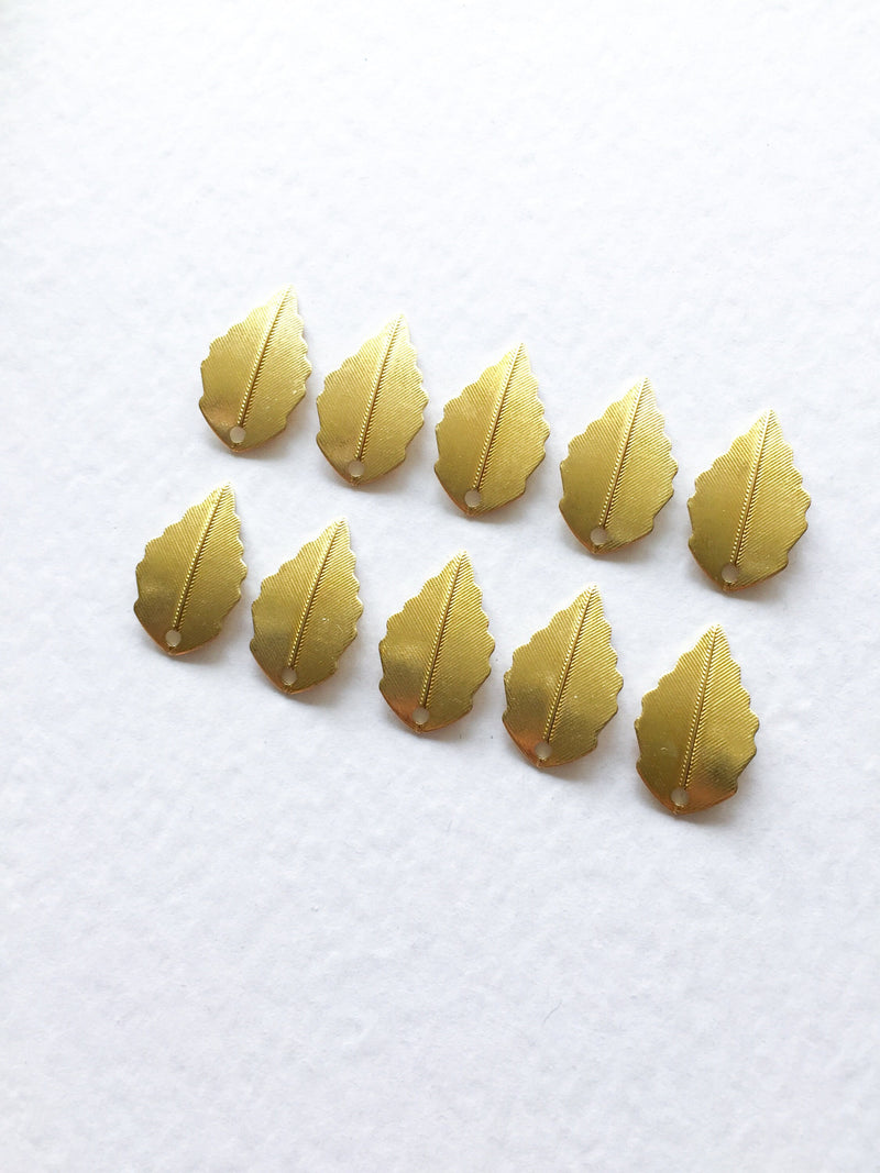 10 x Gold Tone Textured Brass Leaf Charms, 10x17mm (0227)