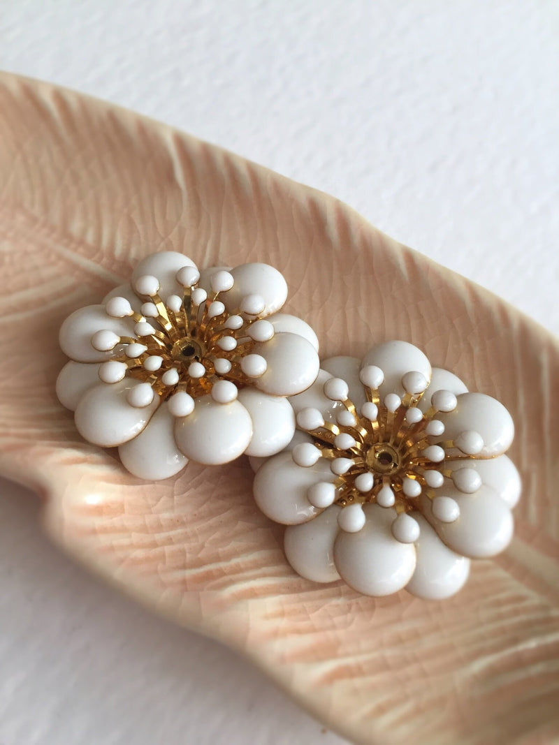 2 x Off White Enamel Large Brass Flower Beads, 30mm (0786)