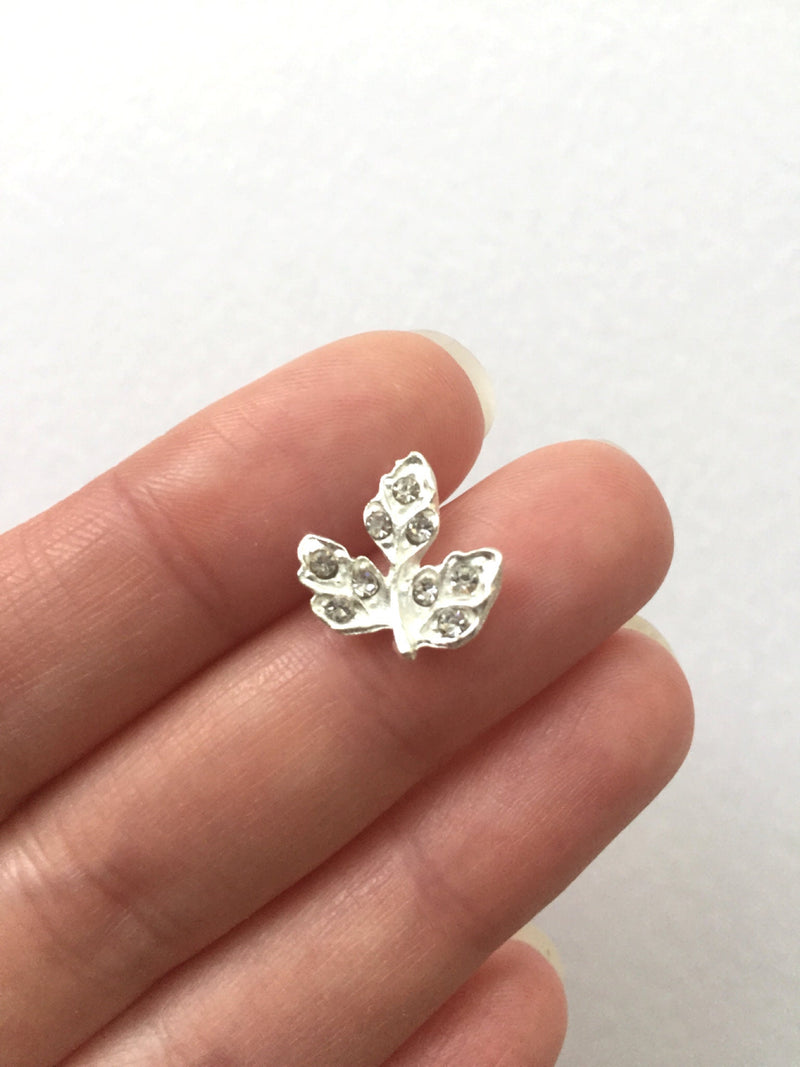 4 x Tiny Silver Plated Diamanté Leaf Cabochons, 14x14mm (0939)