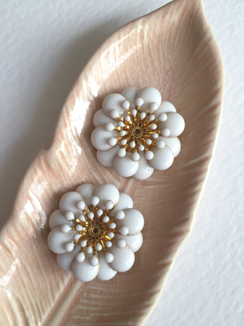 2 x Off White Enamel Large Brass Flower Beads, 30mm (0786)