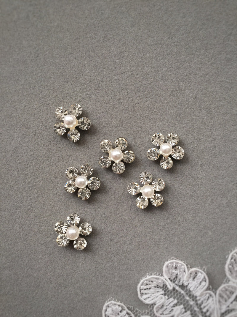 6 x Diamante Flower and Pearl Cabochon Embellishments, 11mm