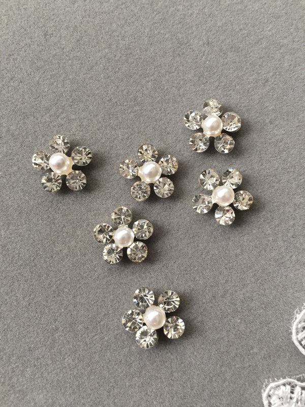 6 x Diamante Flower and Pearl Cabochon Embellishments, 11mm