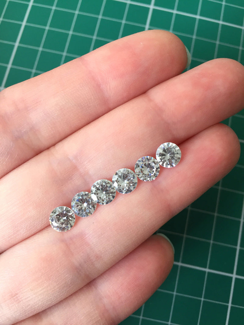 10 x 6mm Diamond Cut Loose Cubic Zirconia Stones (3664)