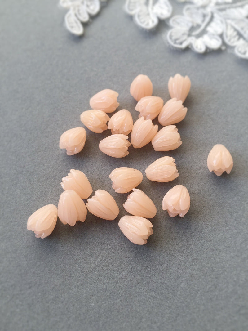 10 x Carved Coral Flower Buds, 9x7mm or 12x8mm Nude Flower Beads (0797)