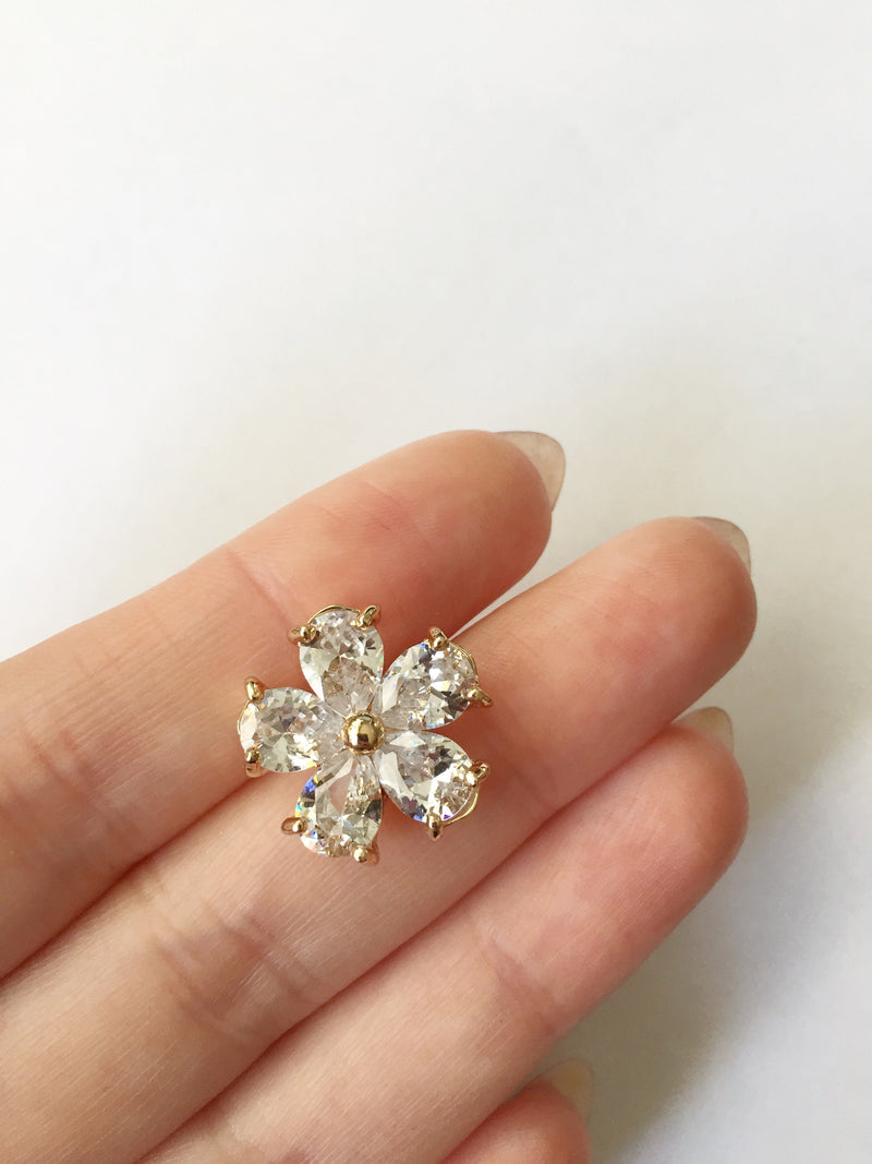 1 x Cubic Zirconia Flower Embellishment, Gold or Silver Colour (2423)