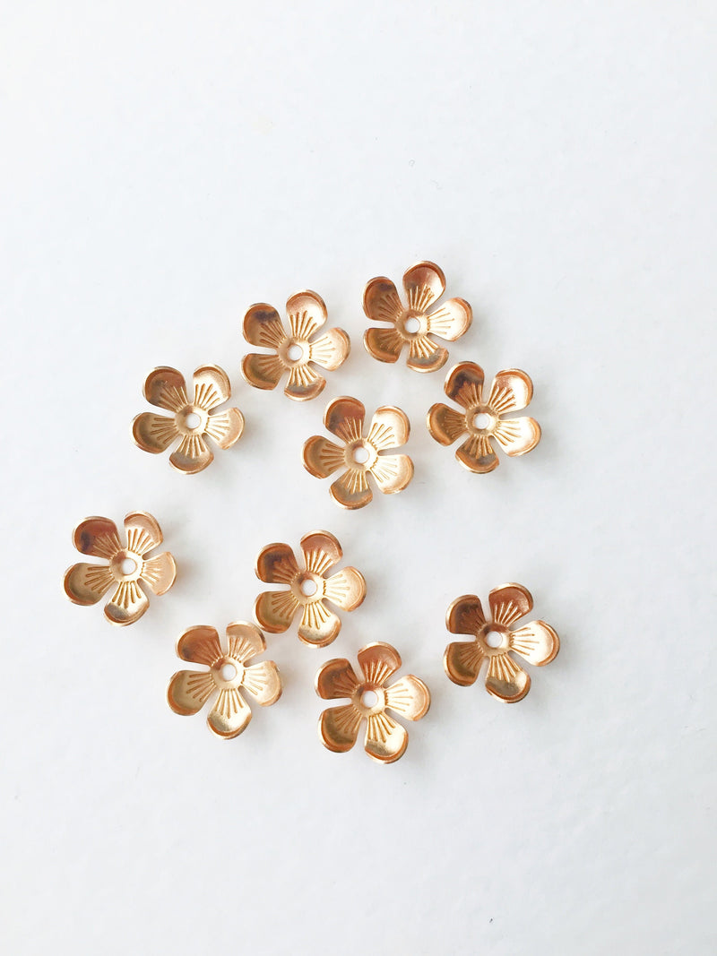 10 x Champagne Gold Flower Bead Caps, 11.5mm (1611)