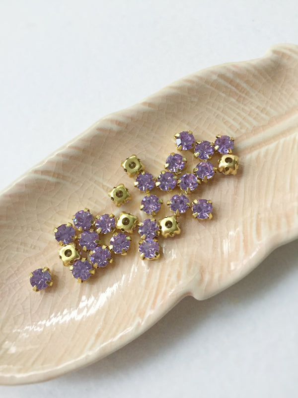 48 x 4mm or 5mm Light Purple Glass Rhinestones, Gold sew-on Base