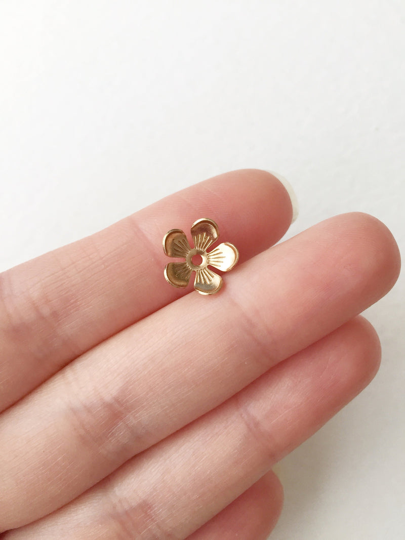 10 x Champagne Gold Flower Bead Caps, 11.5mm (1611)