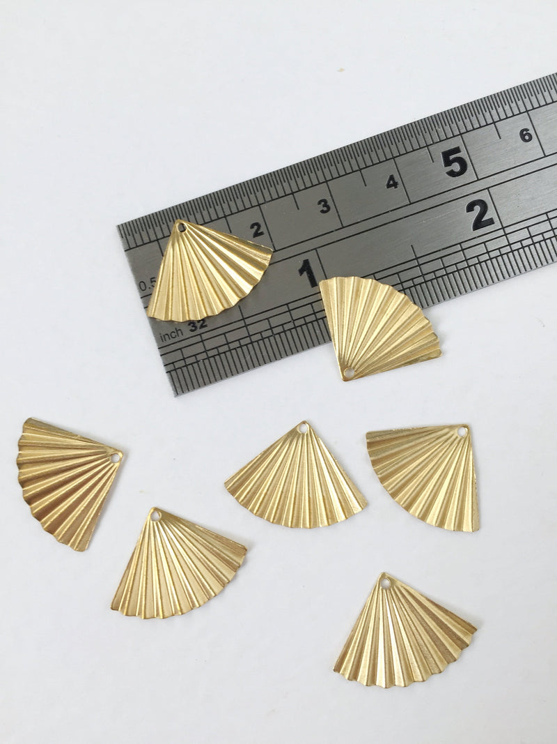 20 x Raw Brass Fan Pendants, 15x20mm (C0031)