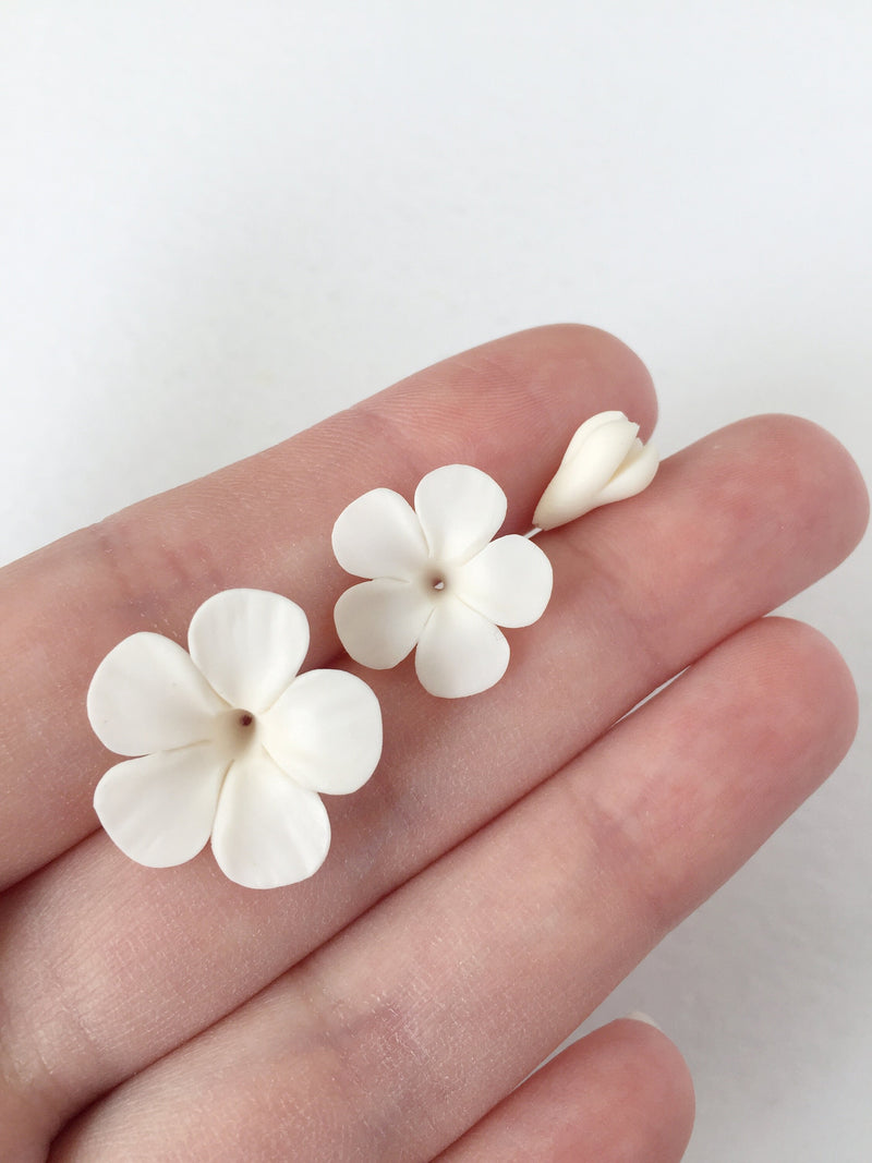 10 x Handmade Cream Clay Flower Beads, Different Sizes