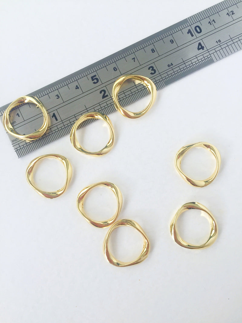 6 x Gold Plated Wavy Circle Earring Connectors, 21mm  (0639)