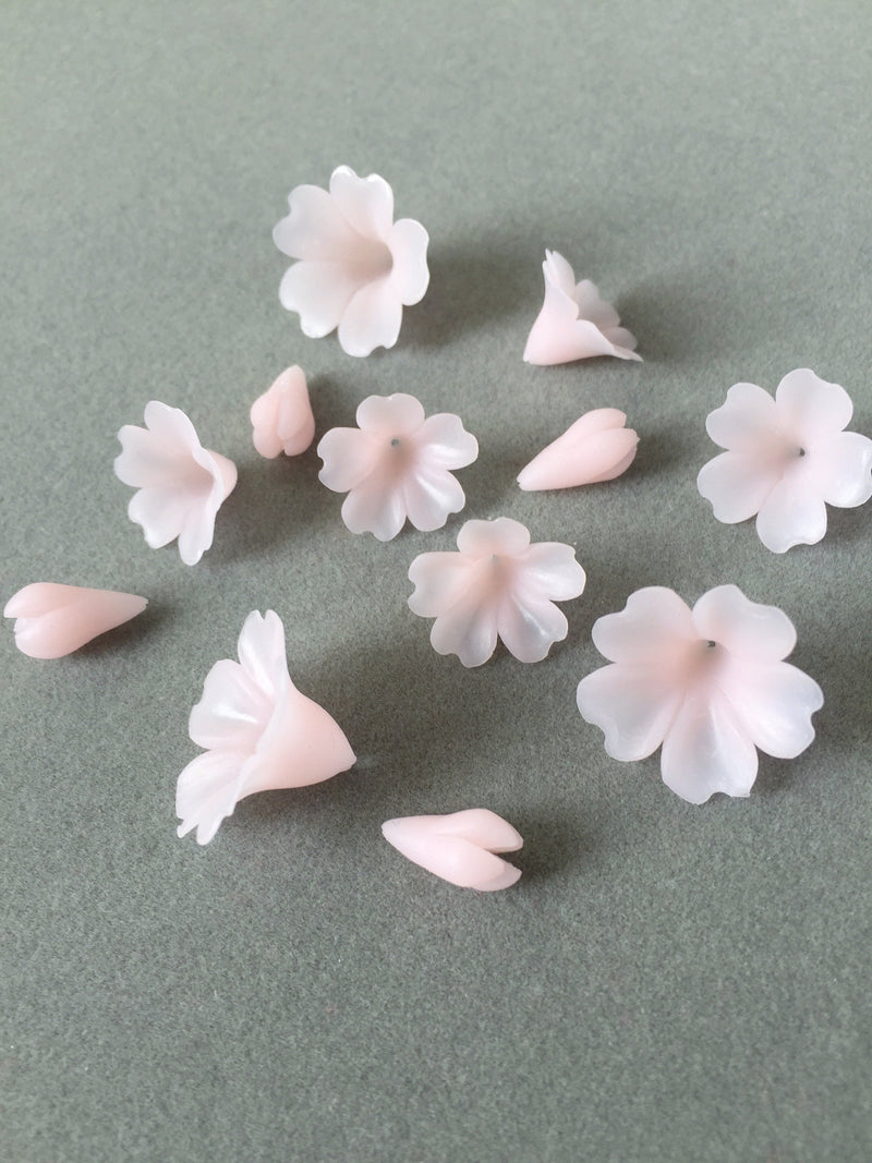 10 x Handmade Light Pink Clay Flower Beads for Tiara Making