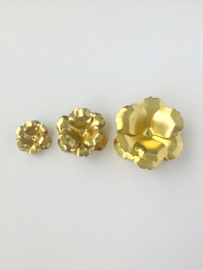 1 x 44mm Raw Brass Multi Petal Flower Bead, 44mm 3D Brass Flower (0829)