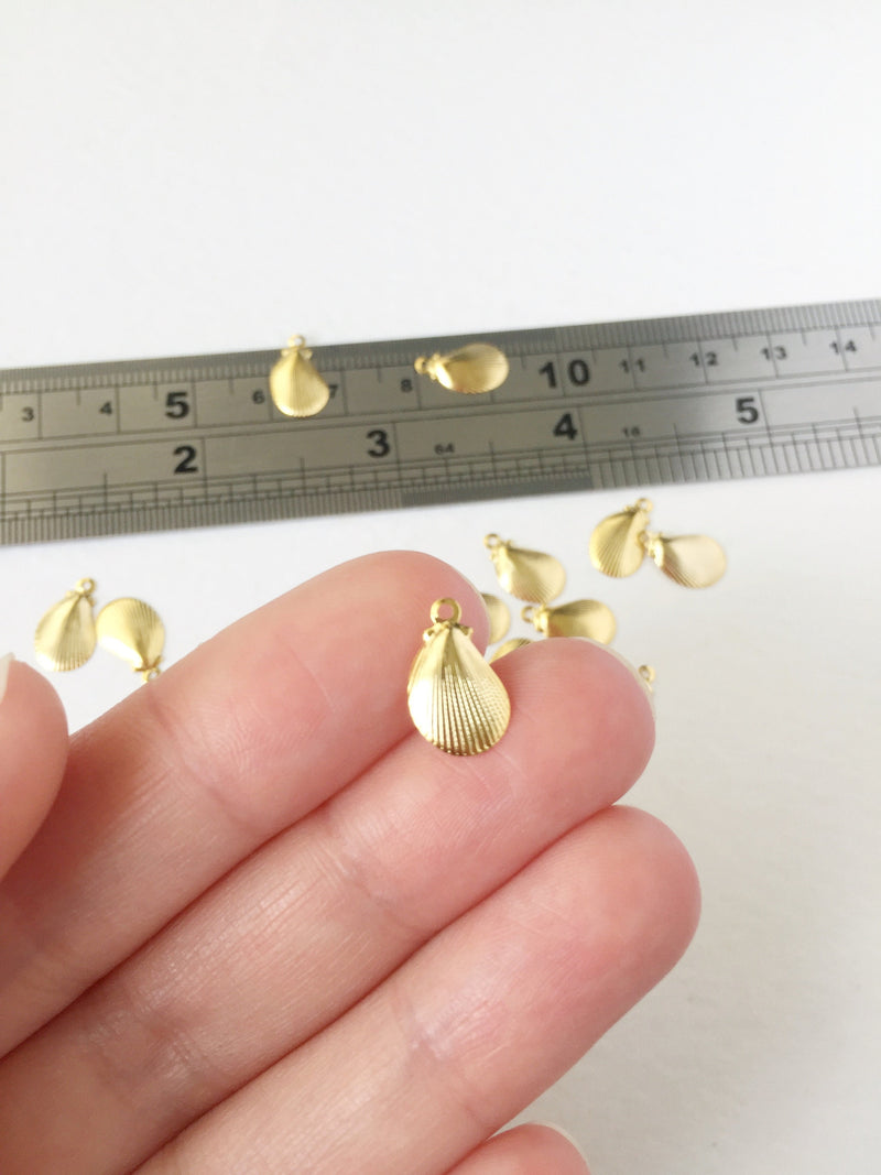 10 x Gold Plated Stainless Steel Shell Charms, 12x8mm (0261)