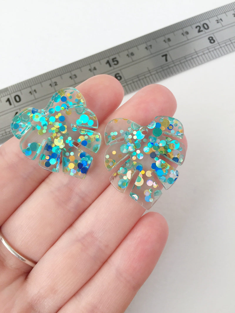 2 x Turquoise Resin Monstera Leaf Pendants with Glitter, 30x26mm (0766)