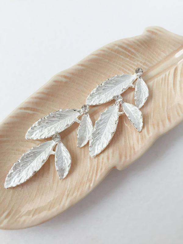 4 x Enamelled Silver Leaf Embellishment with Crystal, 31x20mm