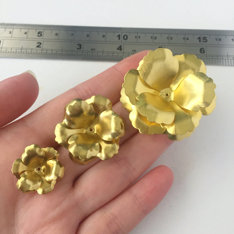 1 x 44mm Raw Brass Multi Petal Flower Bead, 44mm 3D Brass Flower (0829)