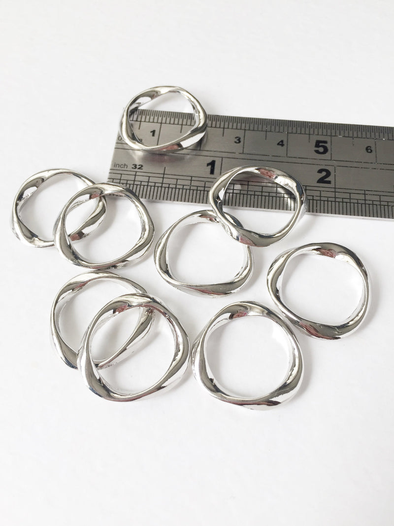 6 x Rhodium Plated Wavy Circle Connectors, 21mm (0611)