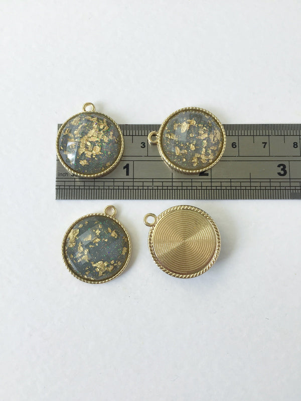 2 x Gold Plated Round Resin Pendants with Gold Flakes and Glitter, 26x22mm (0772)