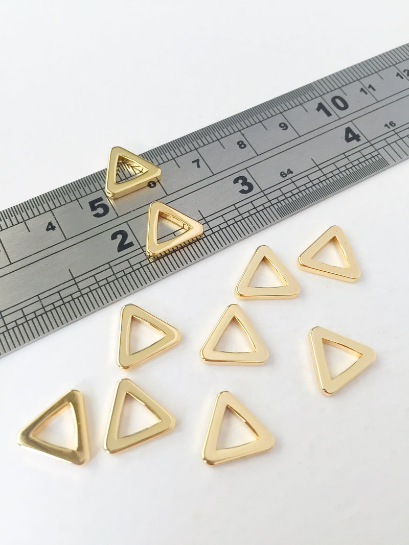 6 x 18K Gold Plated Chunky Triangle Connectors, 11mm (0058)