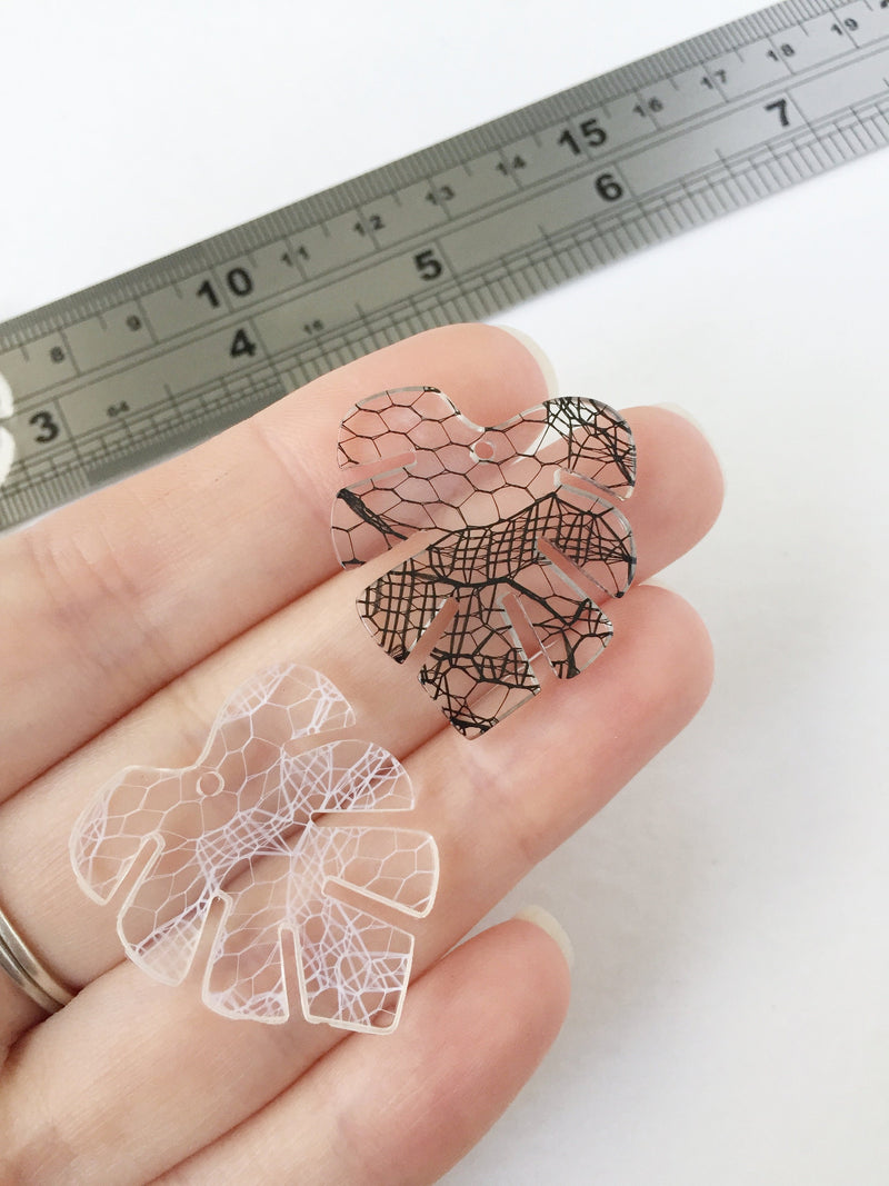 2 x Resin Monstera Leaf Pendants with Built-in Lace, 31x26mm